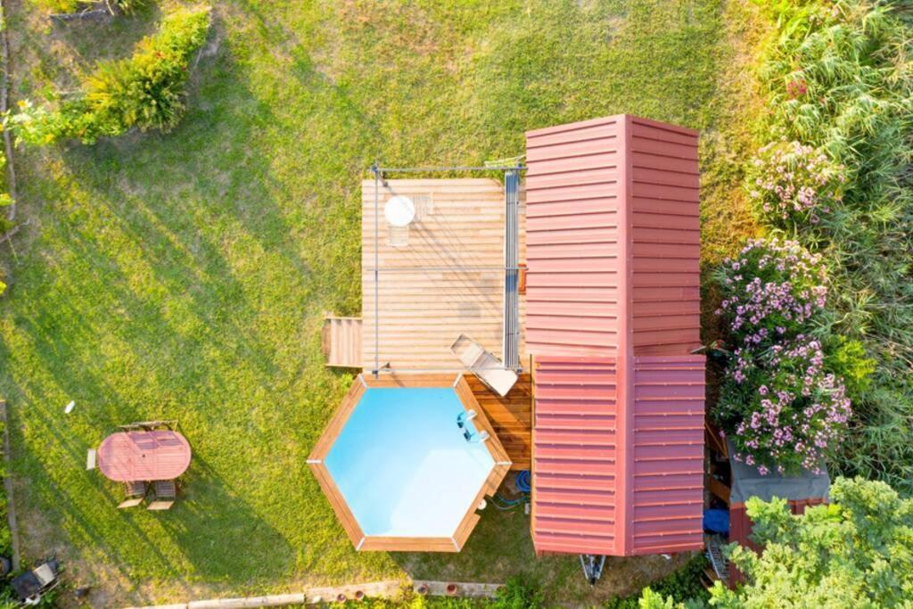 séjour insolite et écologique dans une Tiny house Aigues-Mortes Exterior foto