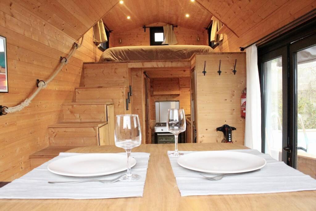 séjour insolite et écologique dans une Tiny house Aigues-Mortes Exterior foto